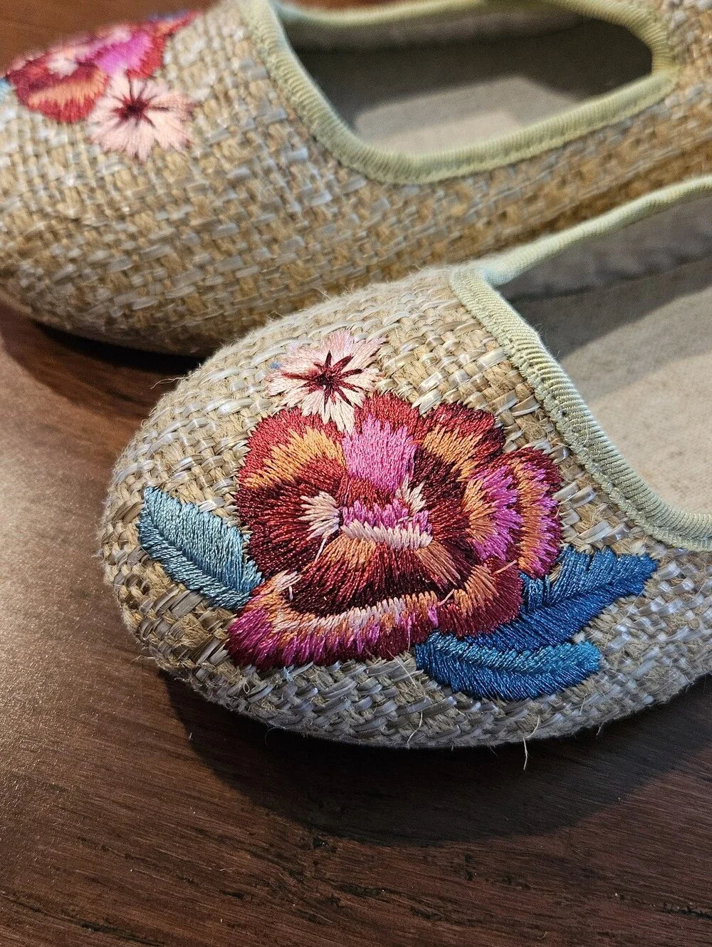 Joyfolie Kids Floral Embroidered Mary Jane Shoes - Natural Straw Look Size 4